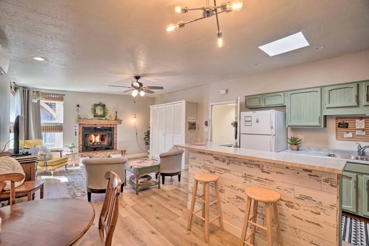 Central Williams Studio With Fireplace On Route 66! Apartment Luaran gambar